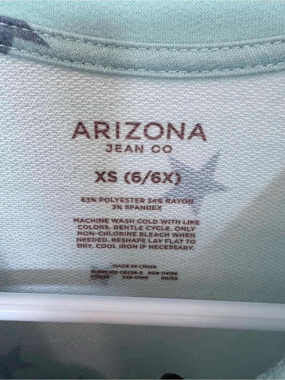 Arizona Jean Company lightweight knit